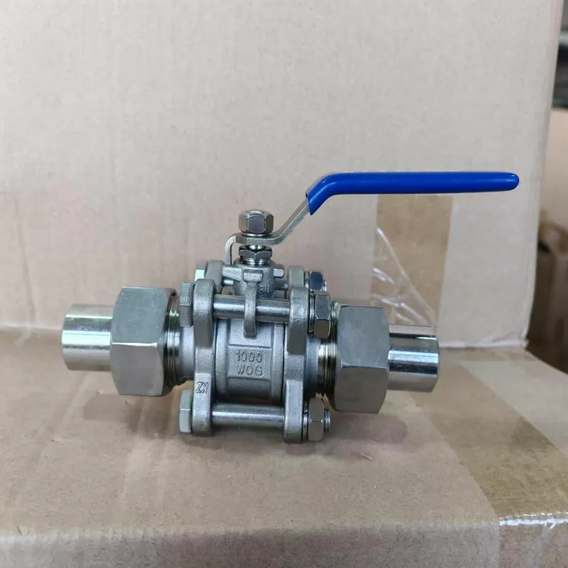 Three-piece 304 stainless steel /CF8 butt welded casing ball valve Q21F-16P-DN8 Pressure resistant PN16