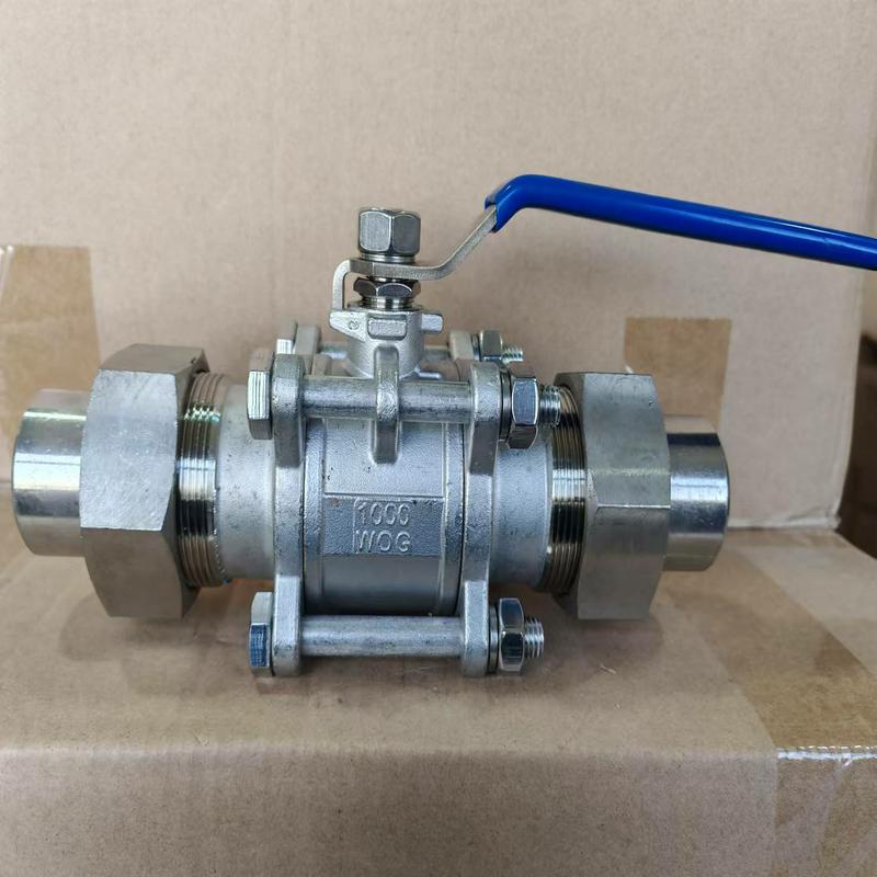 Three-piece 304 stainless steel /CF8 loose butt welded casing ball valve Q21F-16P-DN80 pressure resistant PN16