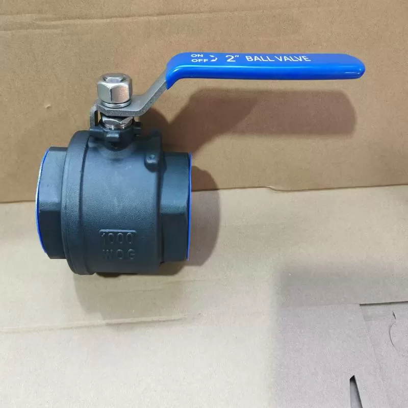 Q11F two-piece WCB carbon steel ball valve DN125 PT(ZG)/RC internal thread can bear up to 64 kg