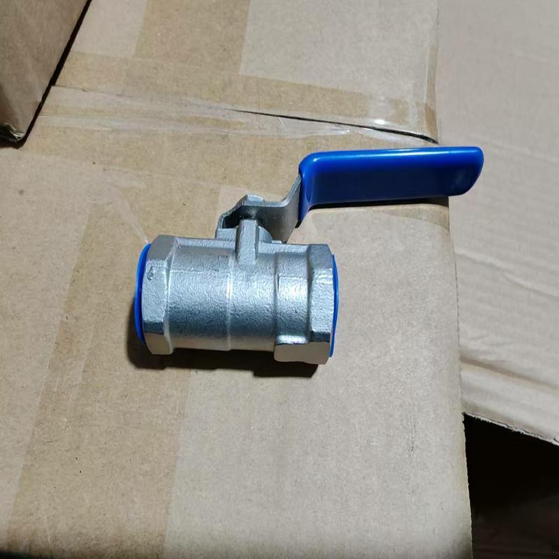 Q11F series one-piece 304 stainless steel /CF8 wire ball valve Q11F-16P-DN15 PT(ZG)/RC internal thread connection nominal pressure 16bar