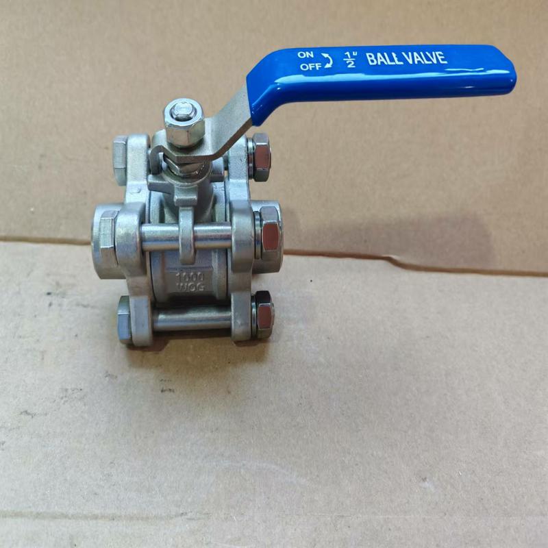 Q11F series three-piece 304 stainless steel /CF8 wire ball valve Q11F-16P-DN10 PT/ZG/RC internal thread interface nominal pressure 16bar