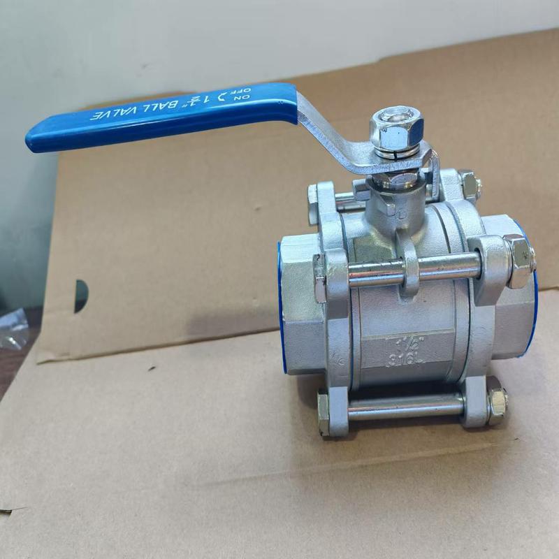 Q11F series three-piece 304 stainless steel /CF8 wire ball valve Q11F-16P-DN40 PT/ZG/RC internal thread interface nominal pressure 16bar