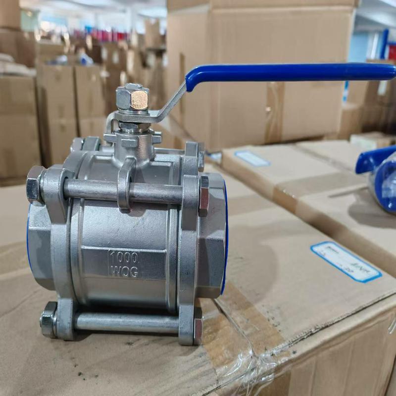 Q11F series three-piece 304 stainless steel /CF8 wire ball valve Q11F-16P-DN50 PT/ZG/RC internal thread interface nominal pressure 16bar