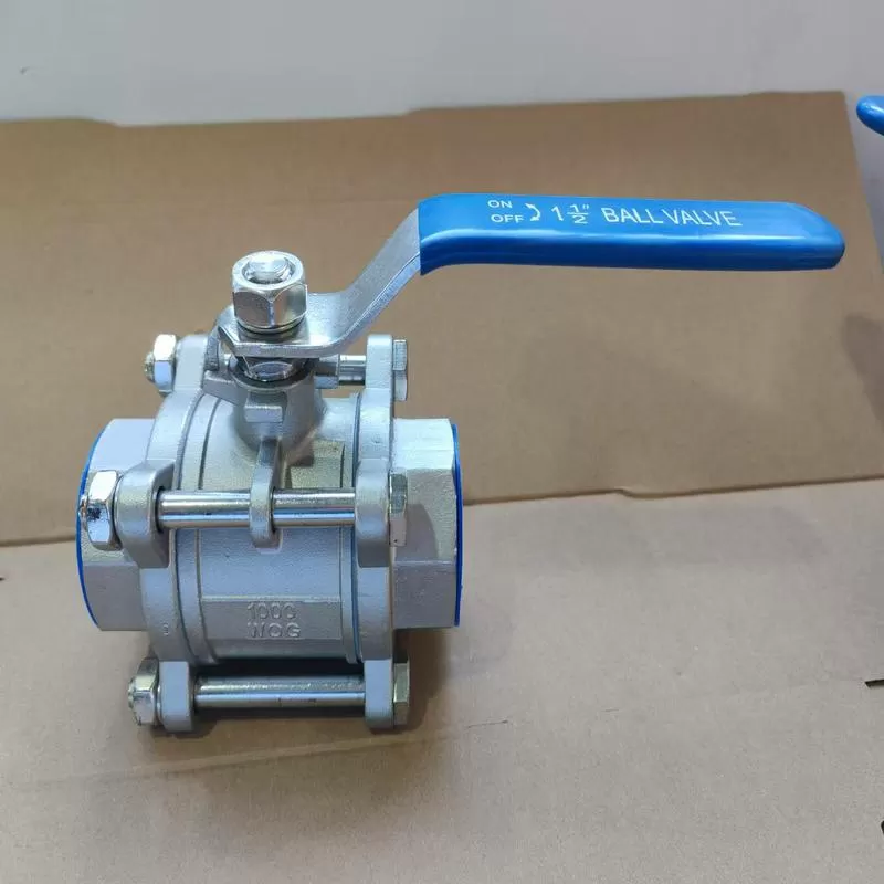 Q11F series three-piece 304 stainless steel /CF8 wire ball valve Q11F-16P-DN80 PT/ZG/RC internal thread interface nominal pressure 16bar