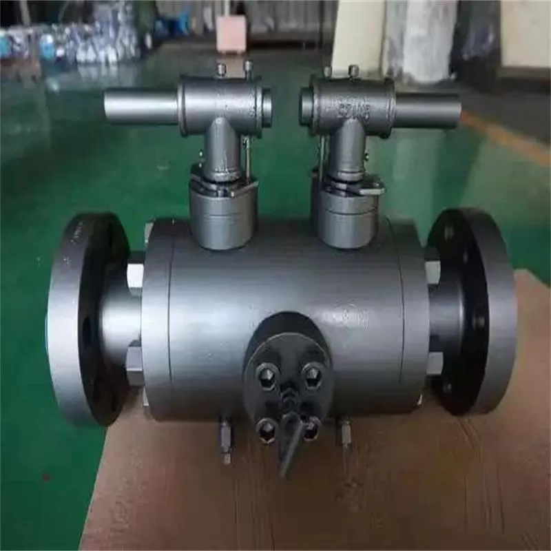 Double ball fixed ball valve