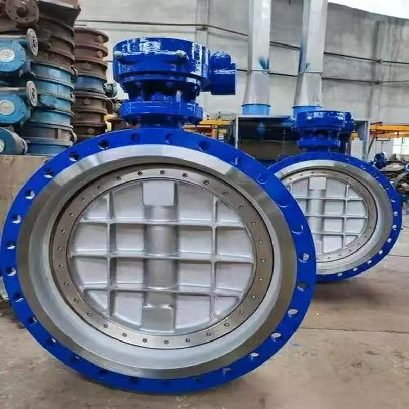 Double eccentric butterfly valve