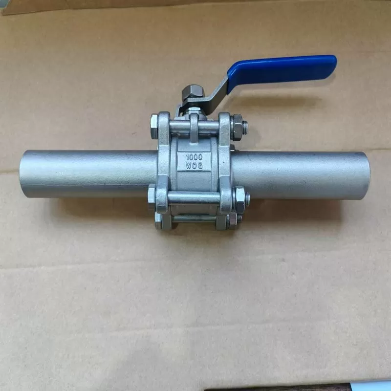 Three-piece lengthened welded ball valve