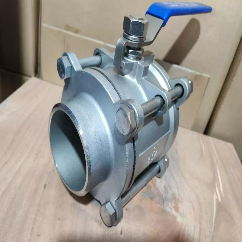 Three piece butt welded ball valve